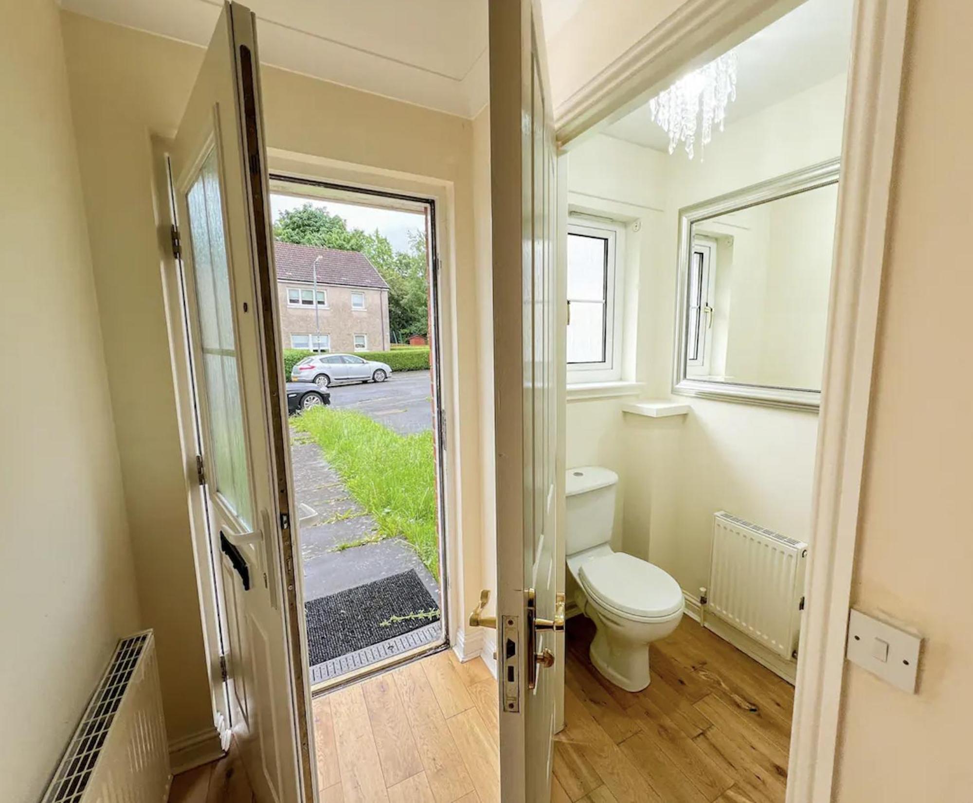 Glasgow Central - Entire House - Free Parking , Free Super Fast Wifi , Private Garden & Parking Security Exterior foto
