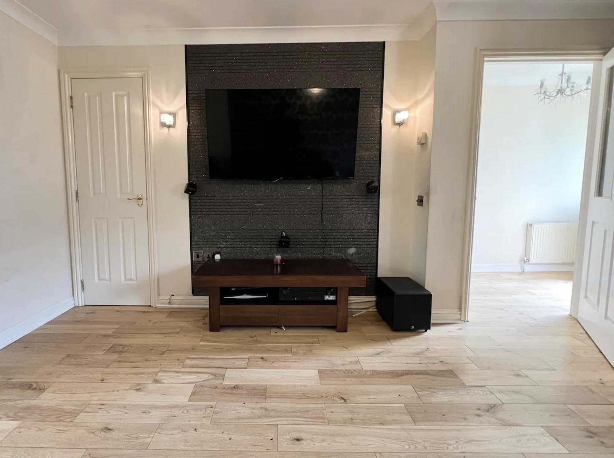 Glasgow Central - Entire House - Free Parking , Free Super Fast Wifi , Private Garden & Parking Security Exterior foto