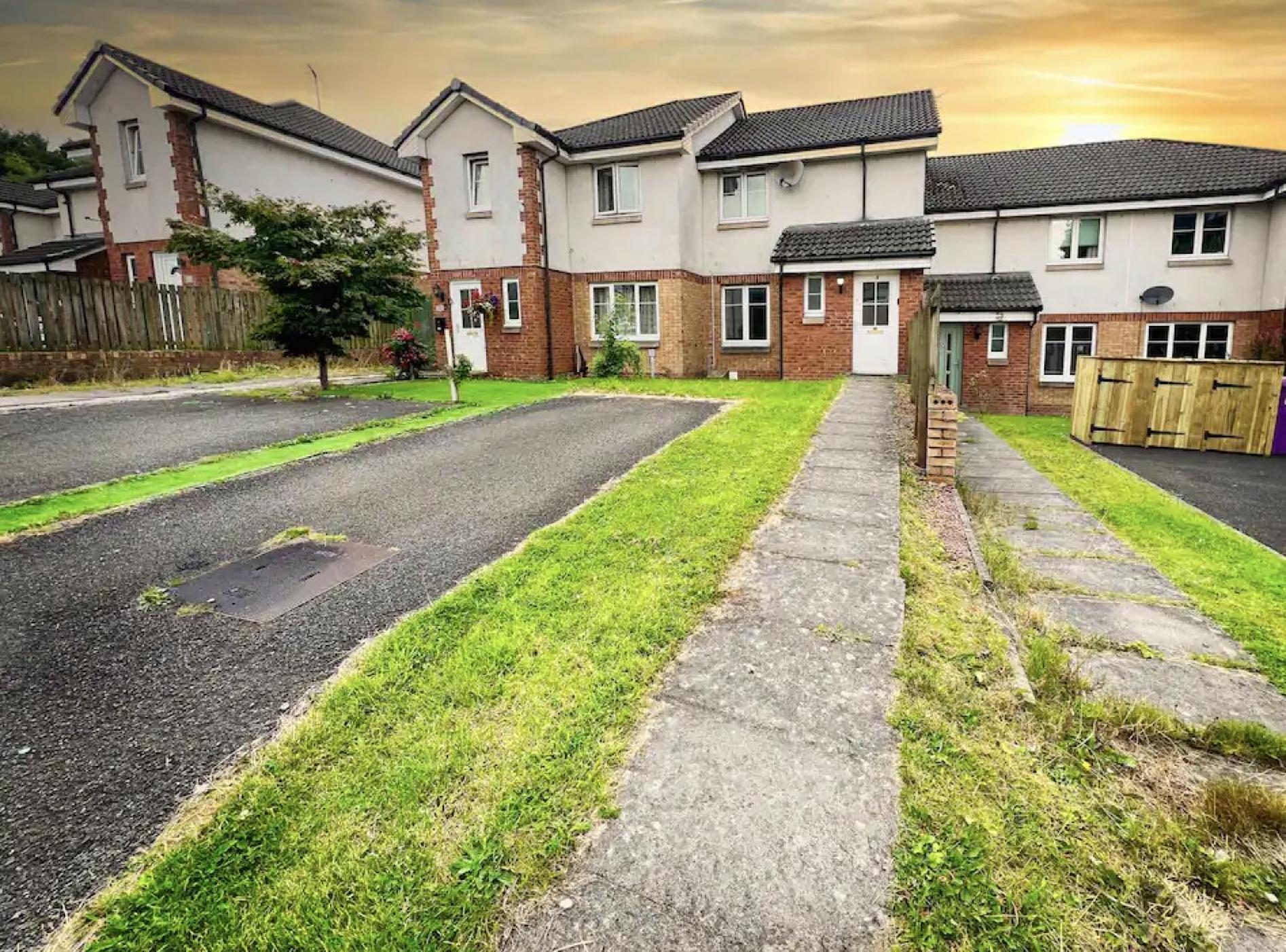 Glasgow Central - Entire House - Free Parking , Free Super Fast Wifi , Private Garden & Parking Security Exterior foto